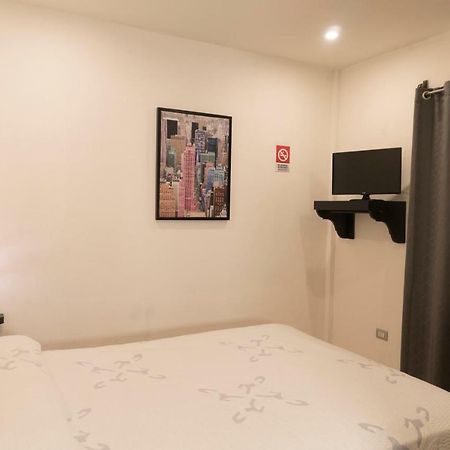 Micro Hotel Rio De Piedras ซานเปโดร ซูลา ภายนอก รูปภาพ