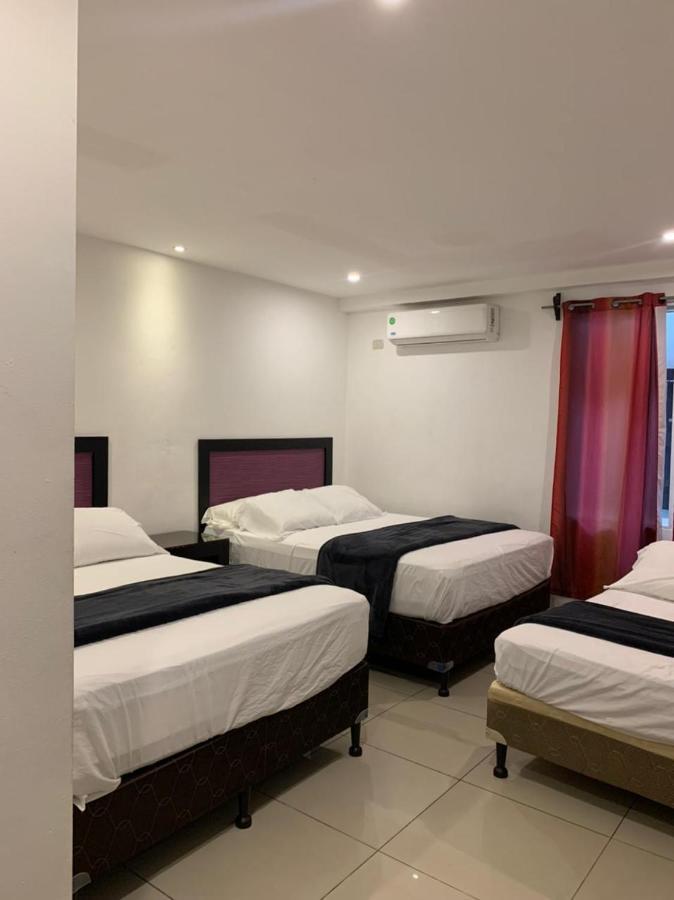 Micro Hotel Rio De Piedras ซานเปโดร ซูลา ภายนอก รูปภาพ