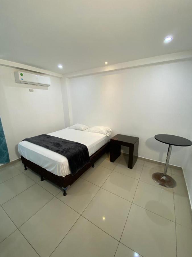 Micro Hotel Rio De Piedras ซานเปโดร ซูลา ภายนอก รูปภาพ