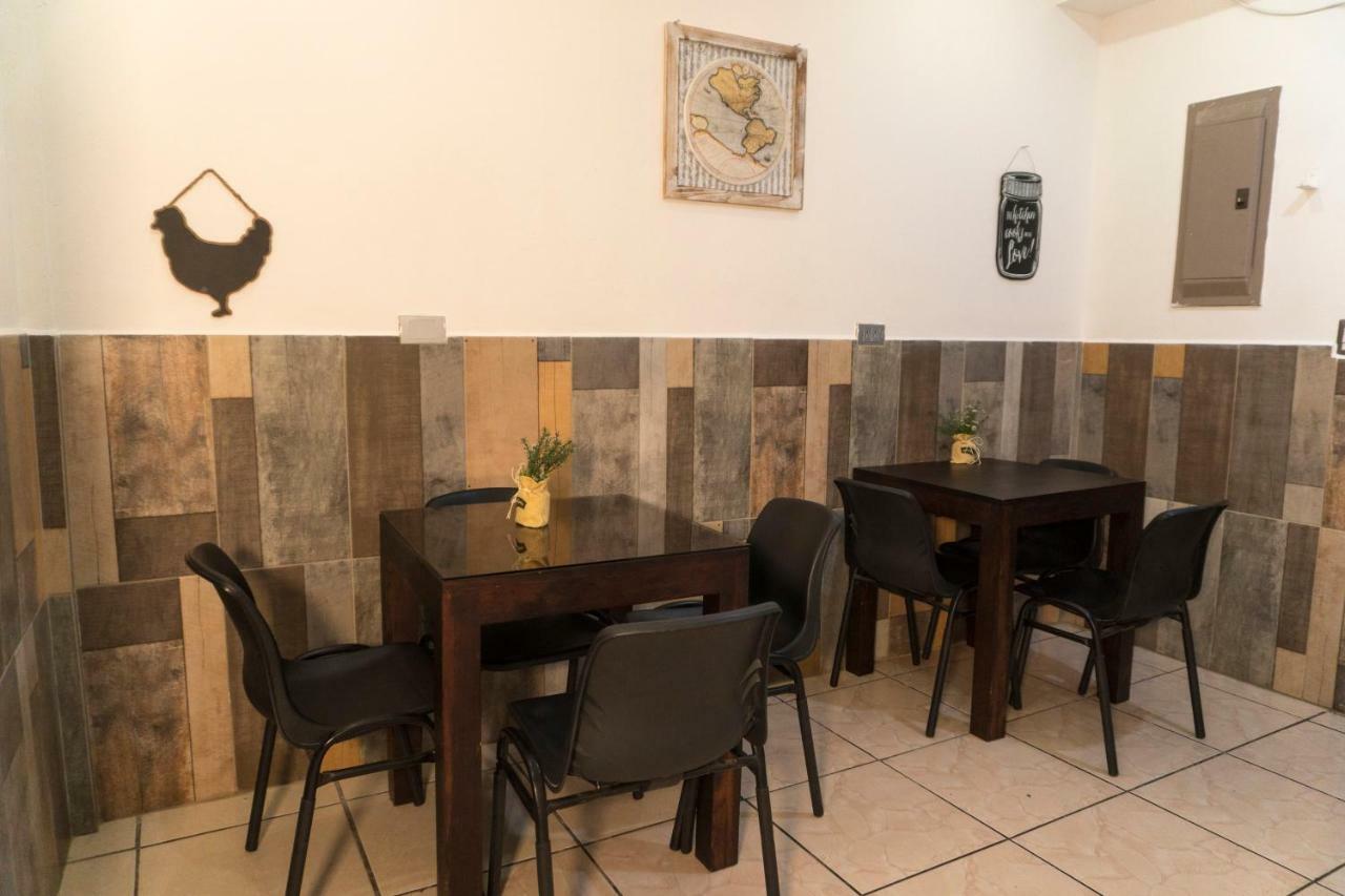 Micro Hotel Rio De Piedras ซานเปโดร ซูลา ภายนอก รูปภาพ