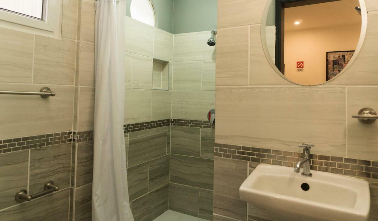 Micro Hotel Rio De Piedras ซานเปโดร ซูลา ภายนอก รูปภาพ